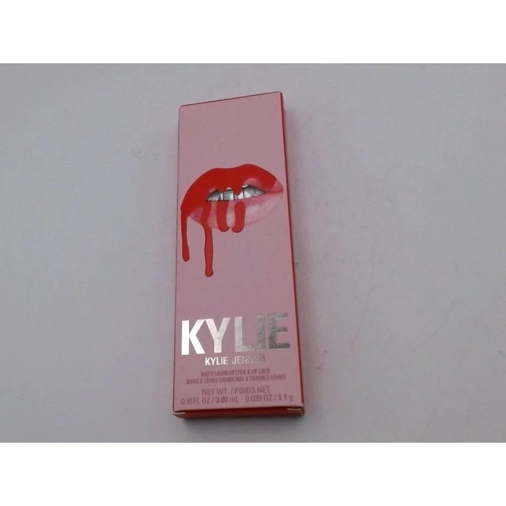 Kylie Jenner - Lip 2 Pc Set, 400 Boss Matte, BRAND NEW IN BOX